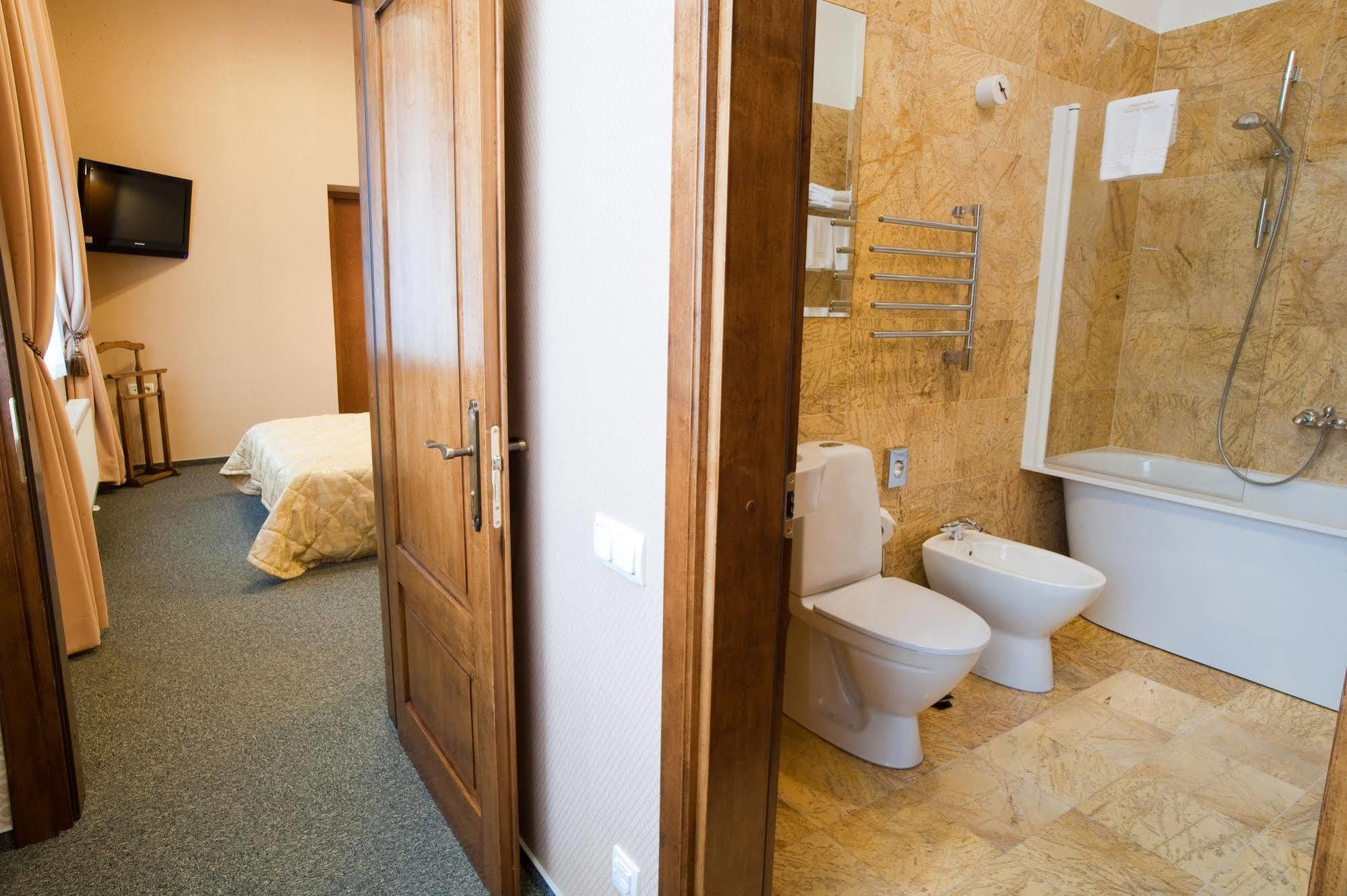 Friedricho Pasazas Otel Klaipėda Dış mekan fotoğraf