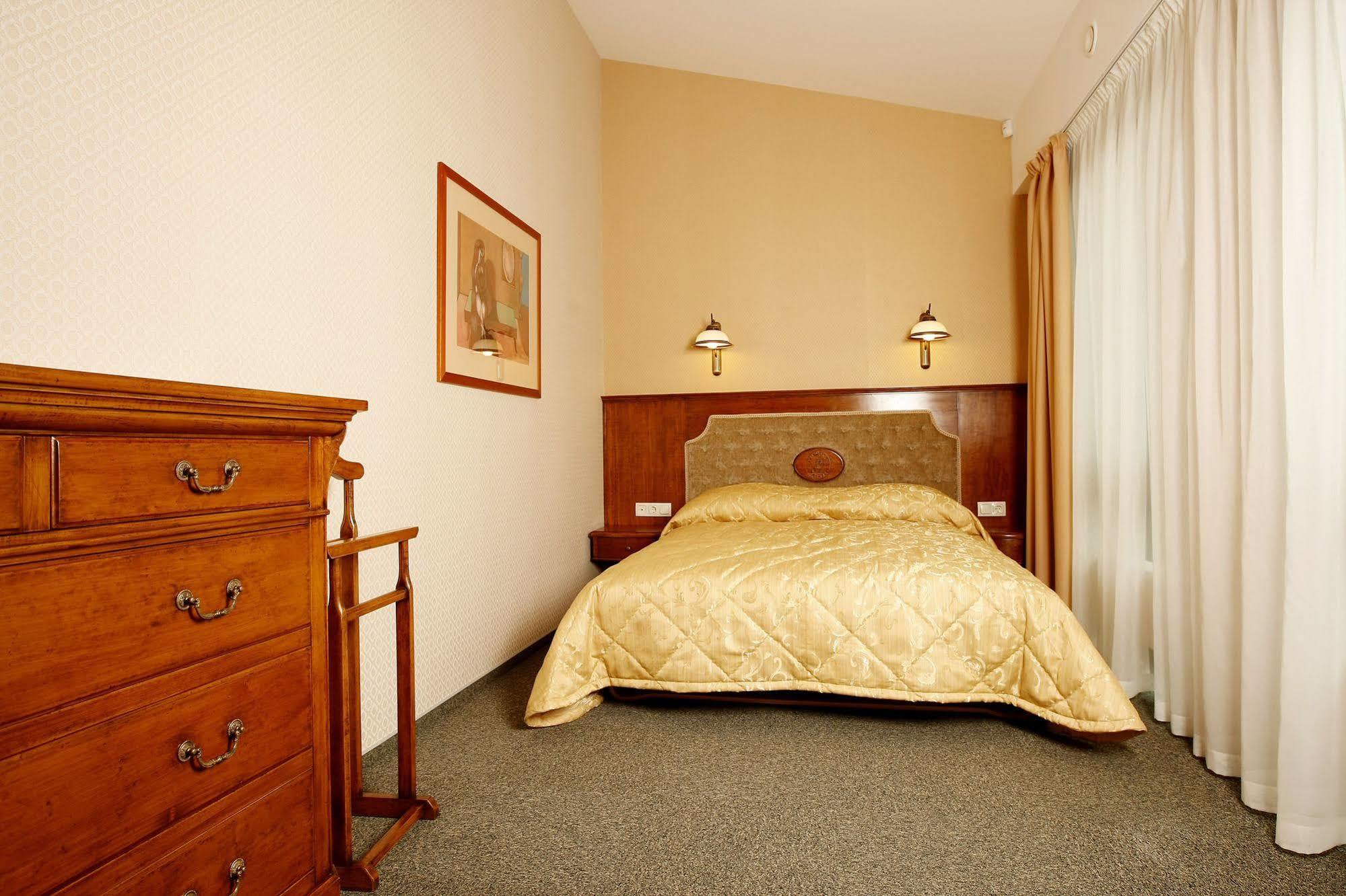 Friedricho Pasazas Otel Klaipėda Dış mekan fotoğraf