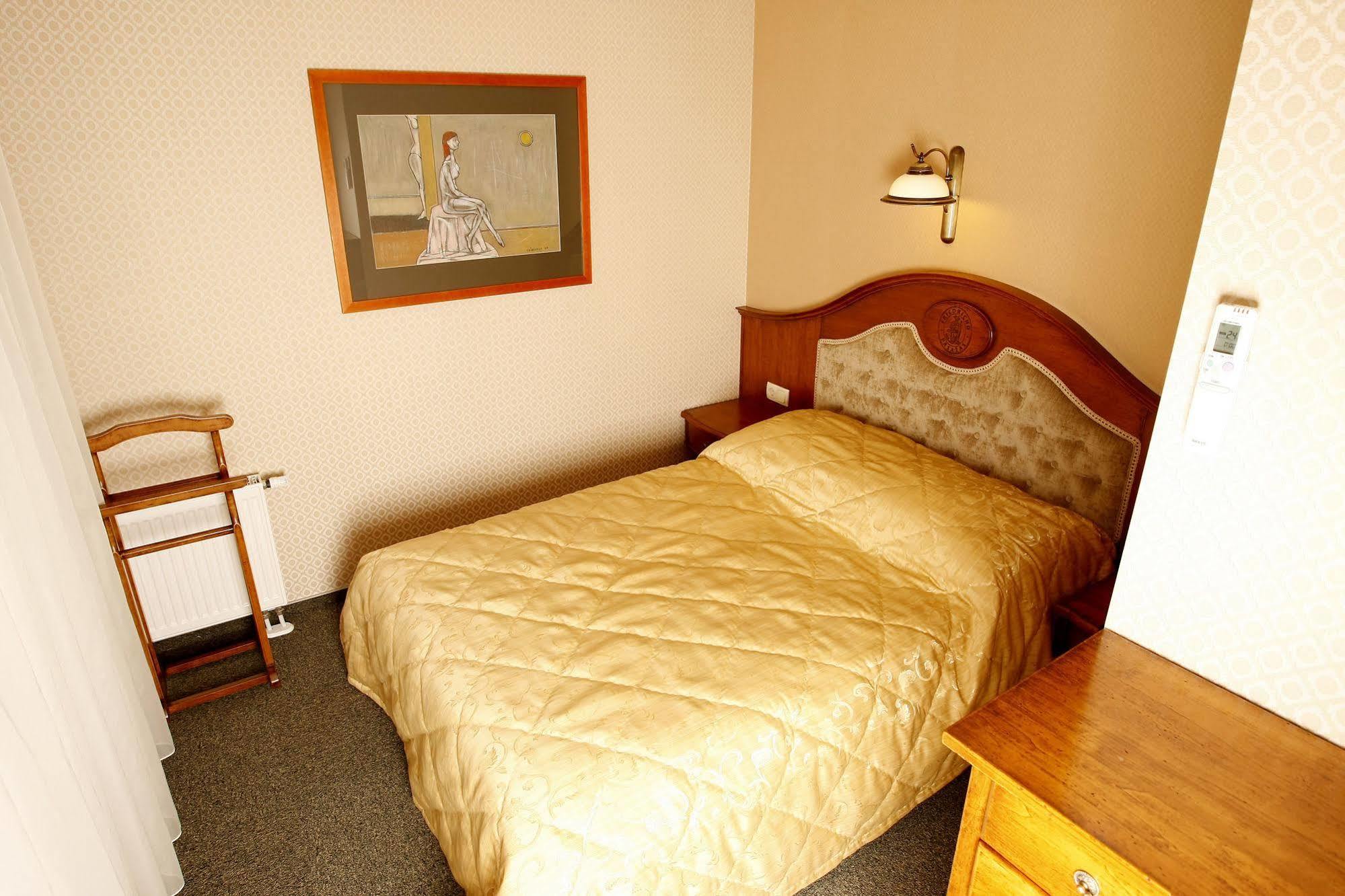 Friedricho Pasazas Otel Klaipėda Dış mekan fotoğraf